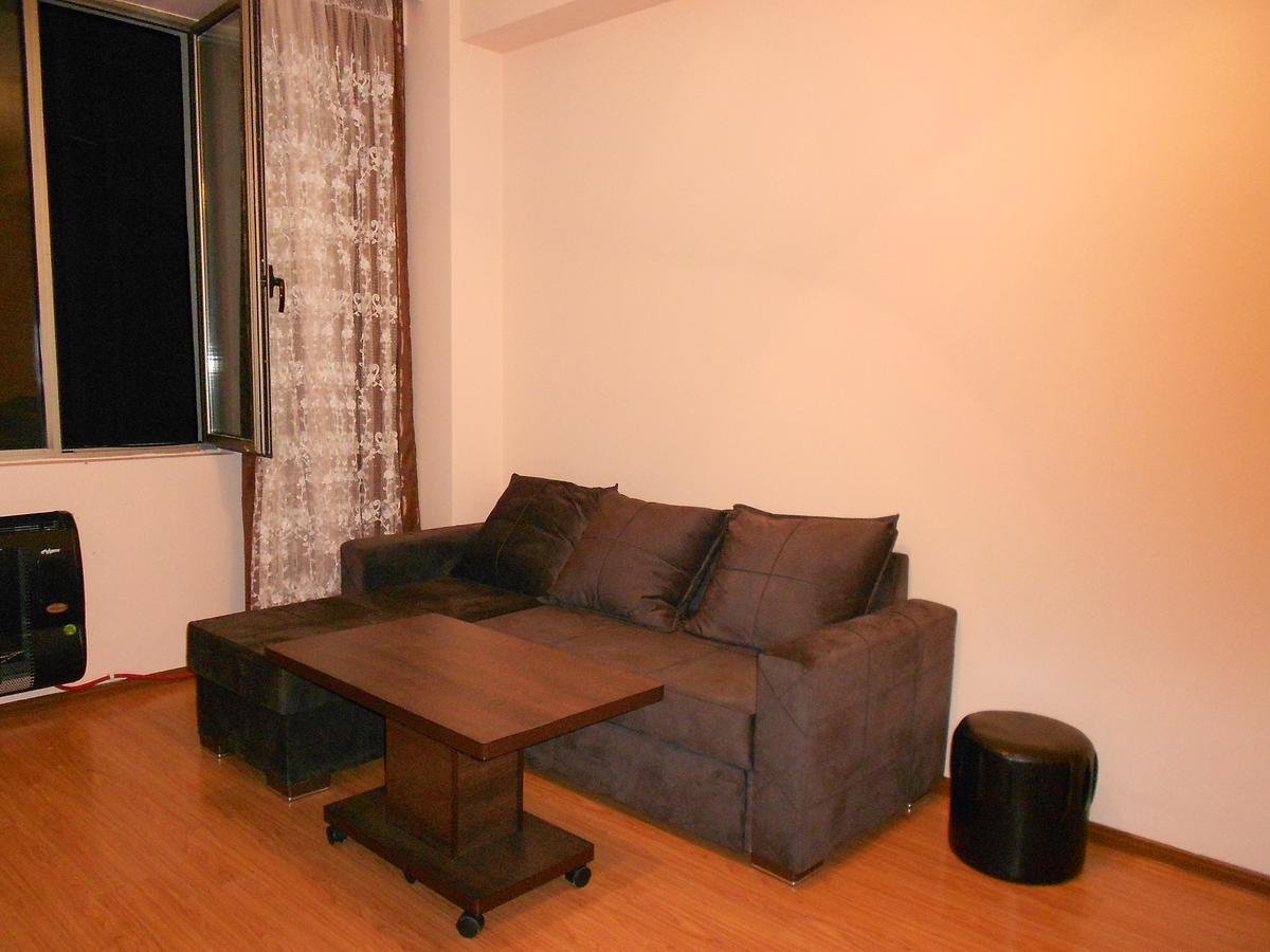 Ucha'S Apartment 巴统 外观 照片